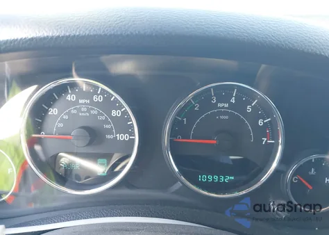 2017 Jeep Wrangler Unlimited Sahara 4X4 из США, поврежденный, VIN 1C4BJWEG1HL608490